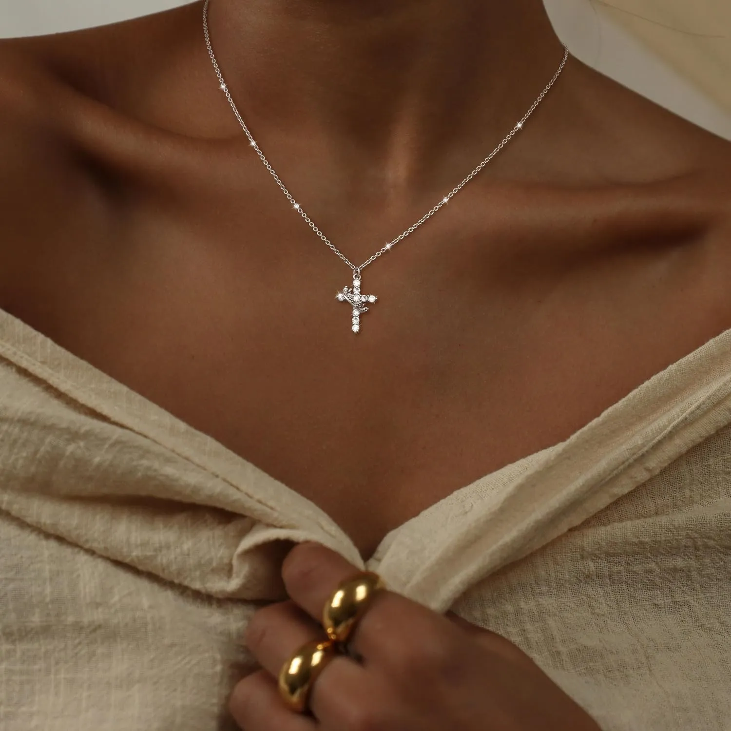 DEARMAY Dainty Cross Necklace for Women, Dainty 14k Gold Filled/Silver Cross Necklaces Simple Layered Small Cross Choker Necklace Thin Chain Necklaces Aesthetic Jewelry for Women Gift