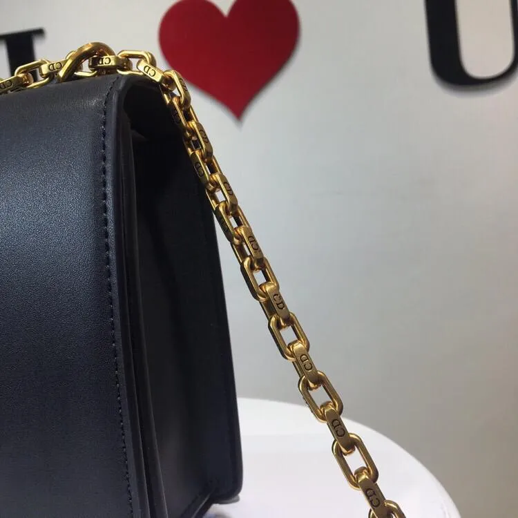 Designer Handbags DR 224