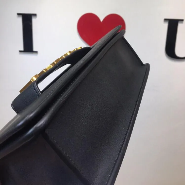 Designer Handbags DR 224