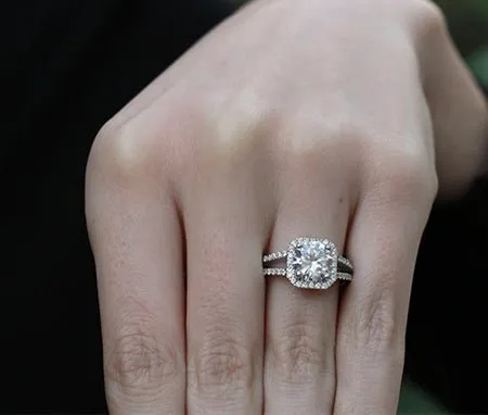 Freesia - Round Lab Diamond Engagement Ring (IGI Certified)