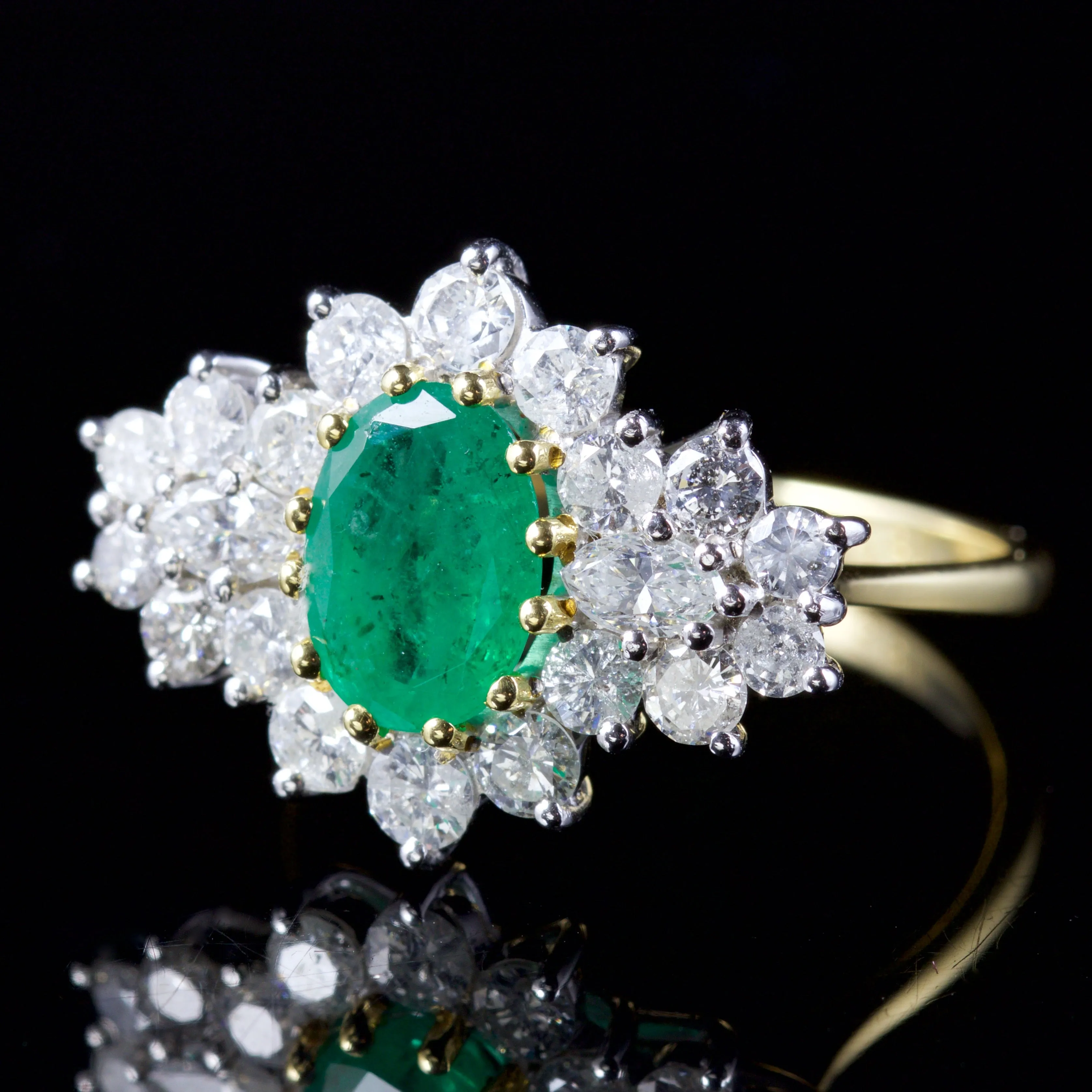 Vintage Emerald Diamond Ring 18Ct Gold Circa 1970