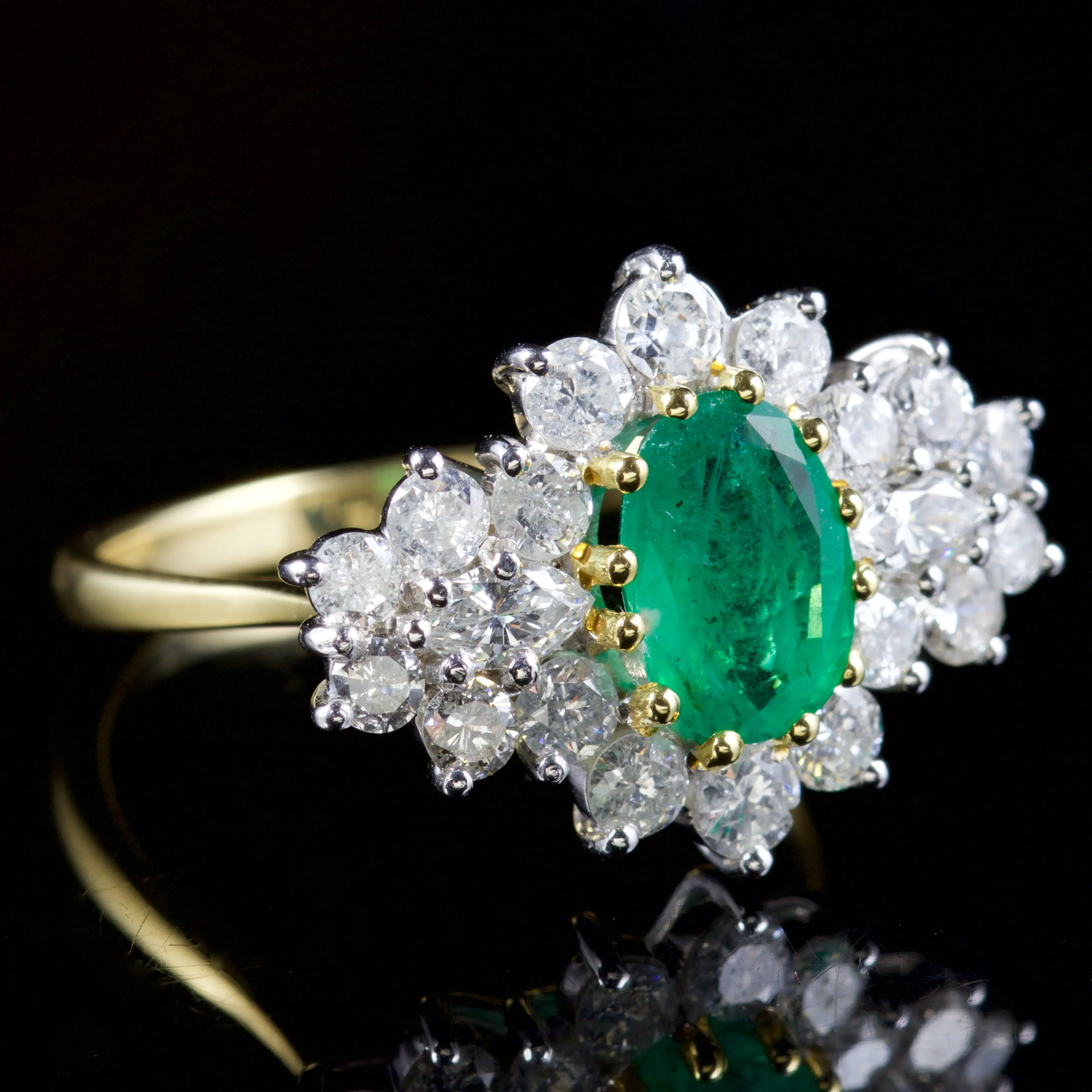 Vintage Emerald Diamond Ring 18Ct Gold Circa 1970