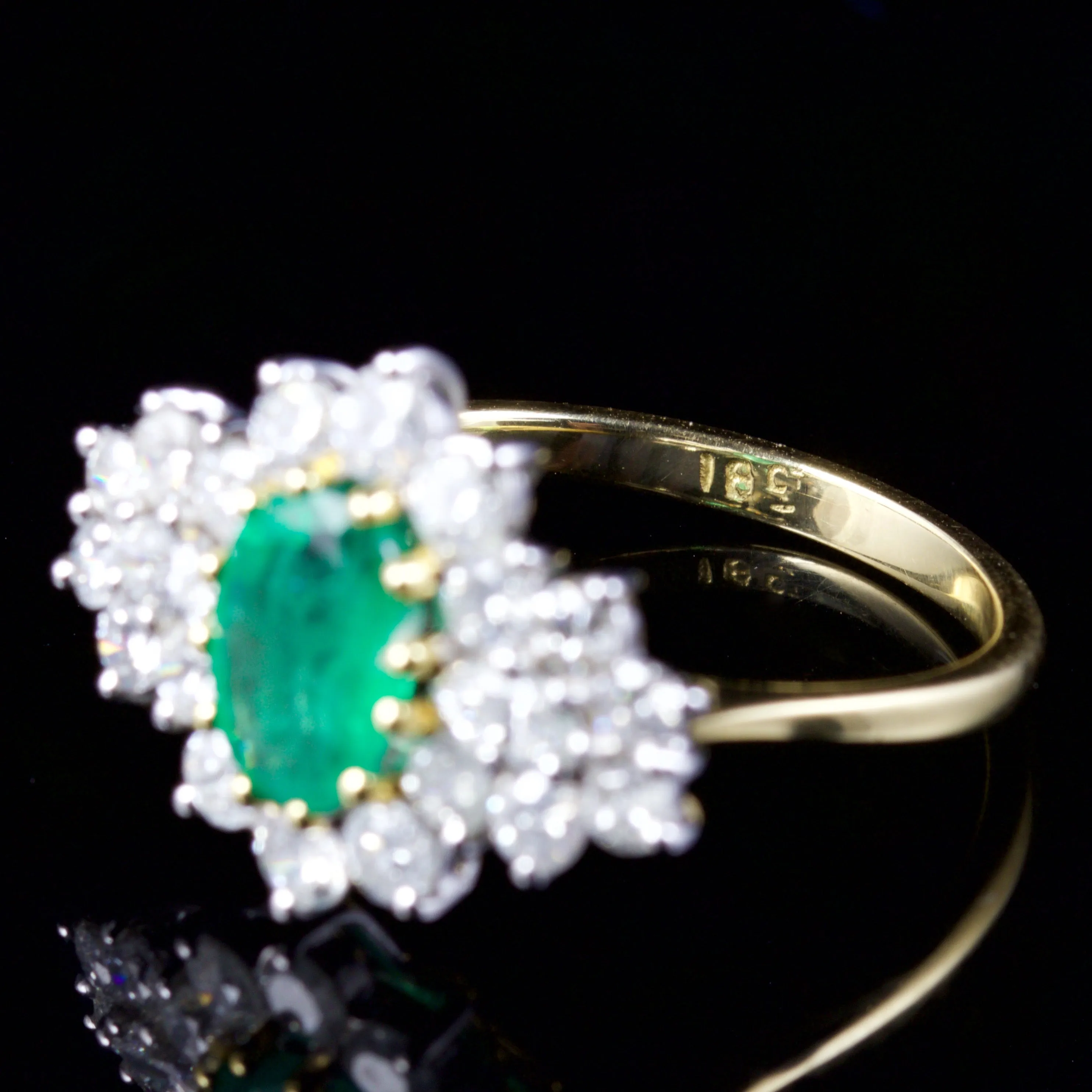 Vintage Emerald Diamond Ring 18Ct Gold Circa 1970