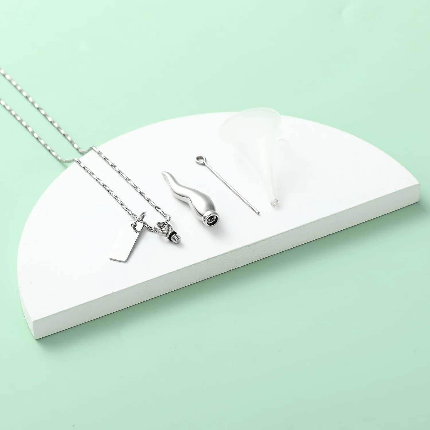 Yinplsmemory Cremation Necklace for Ashes Italian Horn Urn Ashes Necklace for Women Men Keepsake Memorial Jewelry